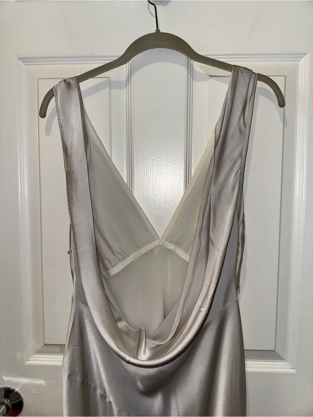 Meshki Nadia Maxi Satin Dress with Back Cowl in Silver Sz XL - Picture 12 of 16